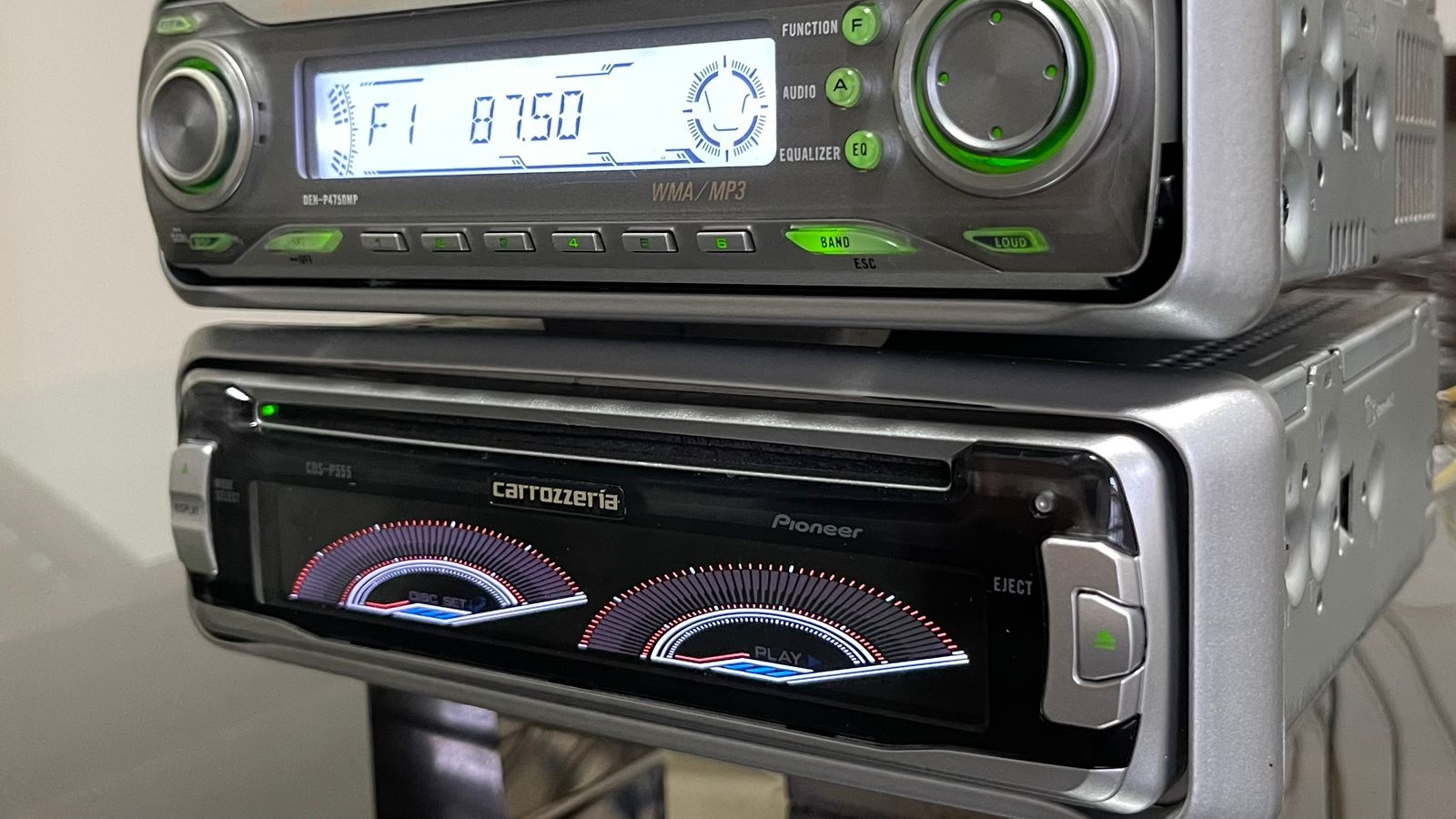 5ª Ação - Conjunto de CDs Pionner Carrozzeria P55 + P4750 MP